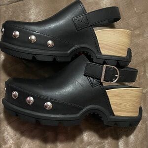 Sorel Black Leather Mules with Wooden Platform size 7